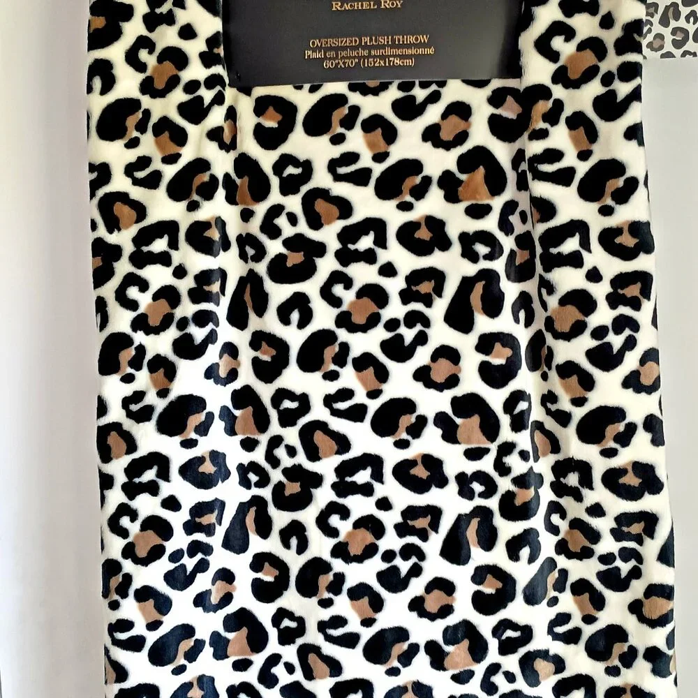 NEW! BOHO PLUSH OVERSIZED LEOPARD BLANKET